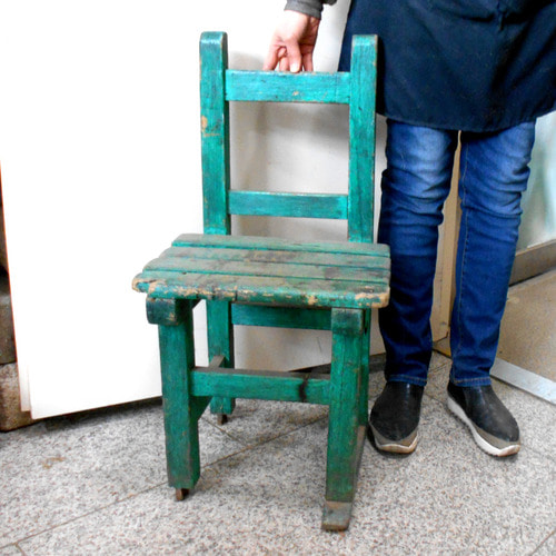 초록 빈티지 의자  옛날의자 엔틱의자 국민학교의자
