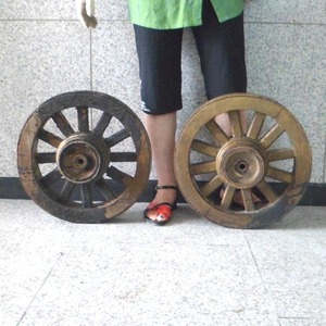 작은수레바퀴한쌍(지름45cm)/수레바퀴(소)/상점인테리어/엔틱소품/정원용품/수레바퀴/나무바퀴