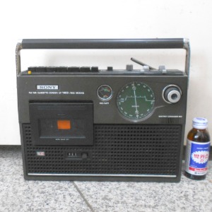 특이한 소니 라디오 수집용 카세트 라디오 옛날라디오