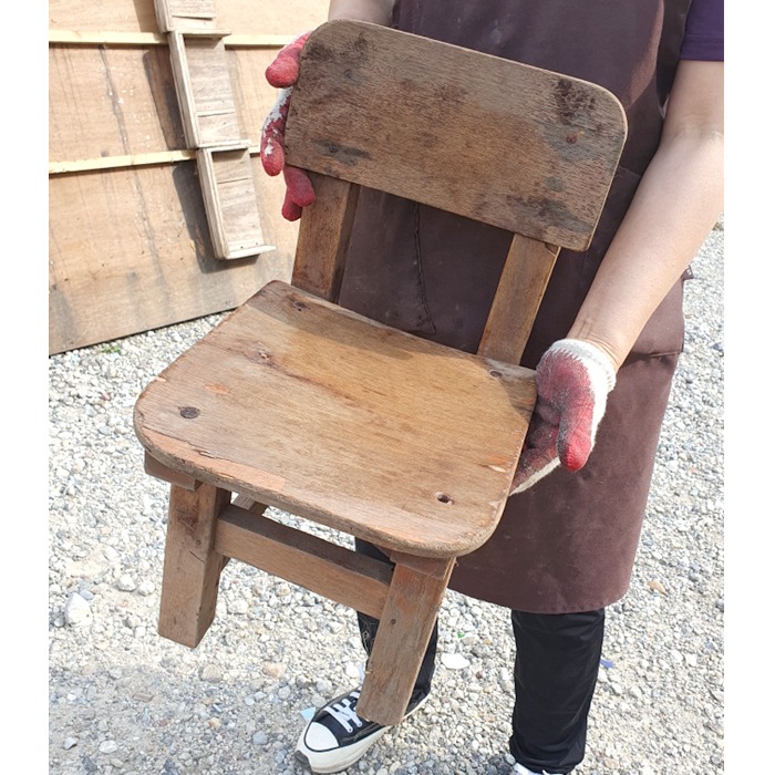 11 장식용 유치원의자  옛날 의자 나무의자 화분대