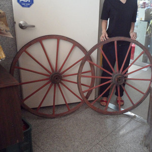 귀한 옛날소방차용바퀴 한쌍)/마차바퀴 한쌍/수레바퀴