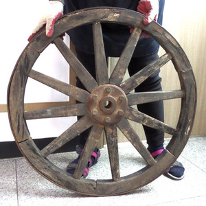 엔틱 마차바퀴 72cm/나무바퀴/장식용바퀴/마차바퀴