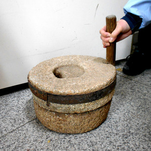 전통 화강암 맷돌 (잘돌아감 전통맷돌 중고맷돌 멧돌